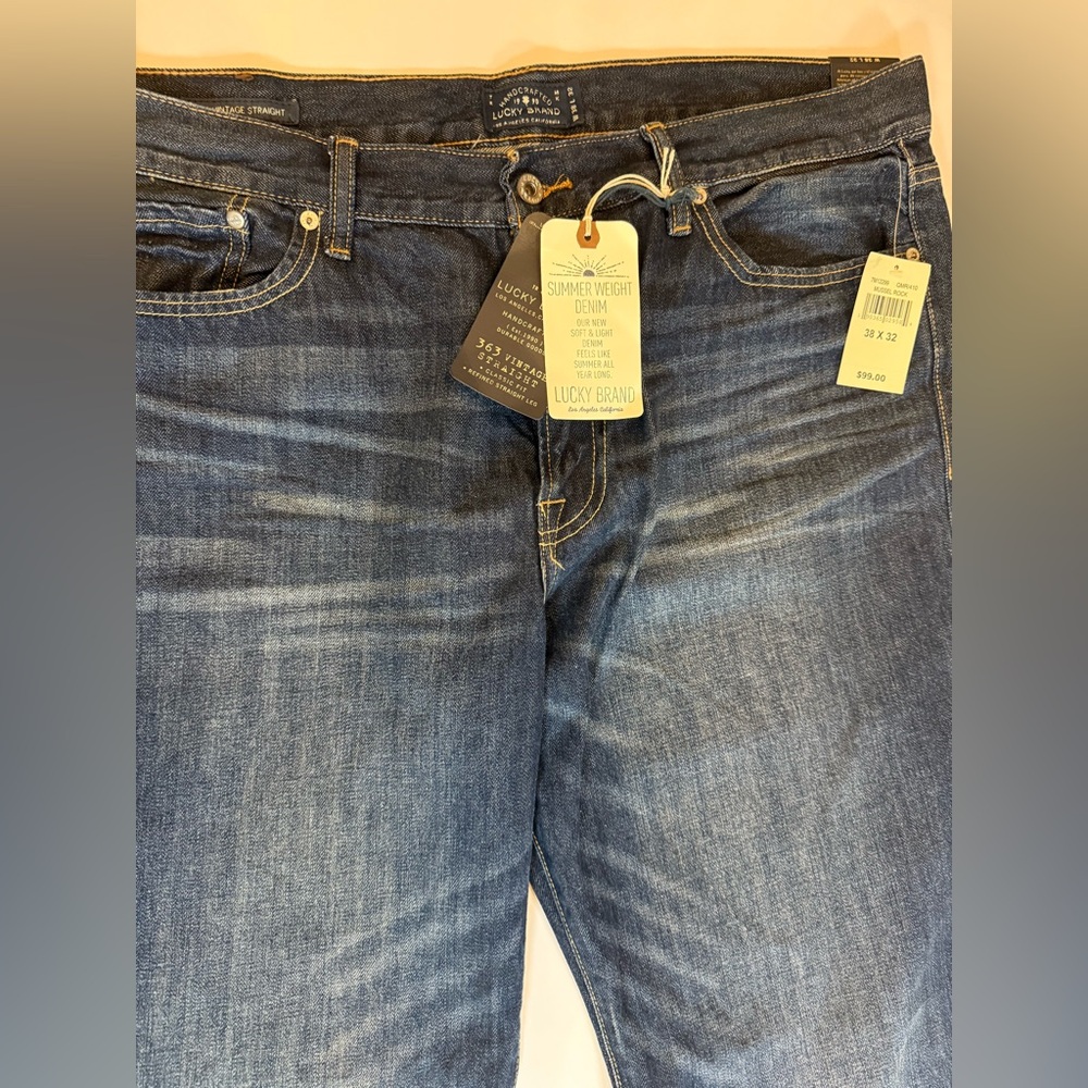 Lucky Brand Mns 363 vintage straight classic fit refined straight leg size 38x32